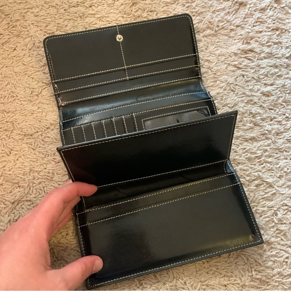 Black GUESS wallet - Picture 5 of 6